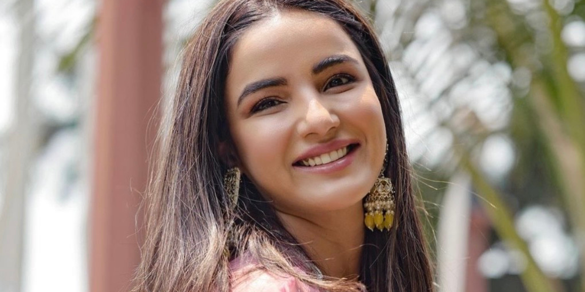 Jasmin Bhasin on her Baisakhi plan: I love visiting Gurdwara all more during this time, it gives me peace also love to do seva and enjoy the langar