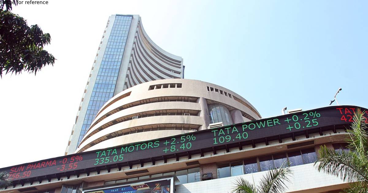 Indian stocks extend losses for third straight session; Sensex down around 500 pts