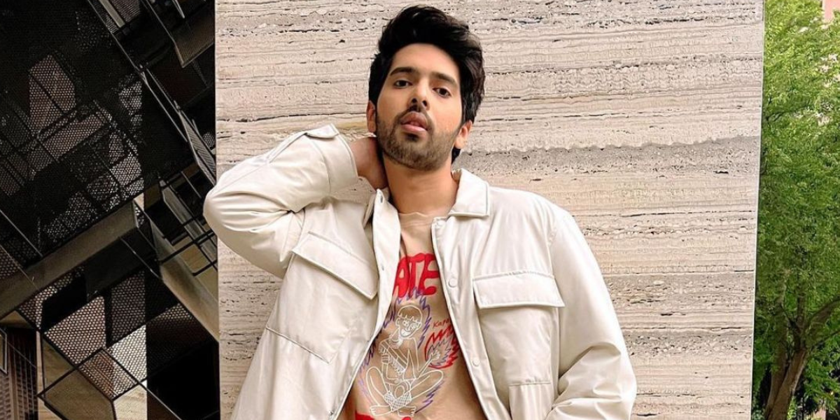 Armaan Malik surprises a contestant on the stage of Indian Idol!